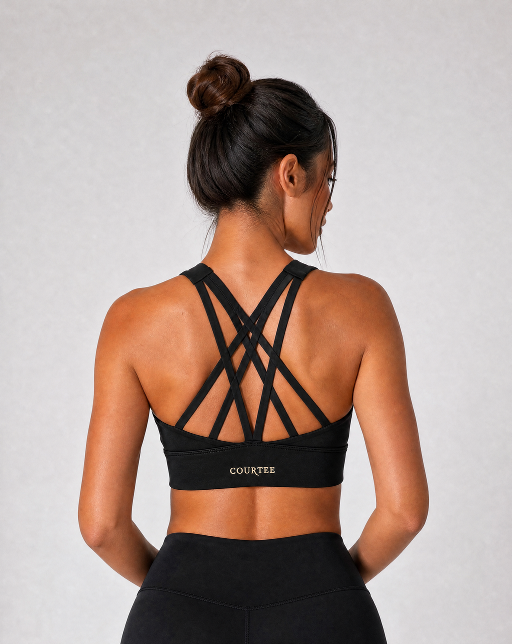 Top deportivo Courtee Motion negro